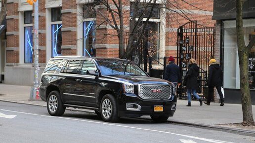 Картинка: Внедорожники на контрастных улицах Нью-Йорка!