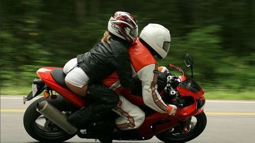 Картинка: Симпатяжки на мотоциклах часть 4