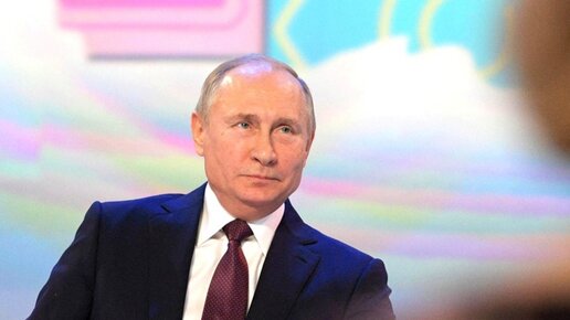 Картинка: Путин высоко оценил миссию «Волонтеров победы»